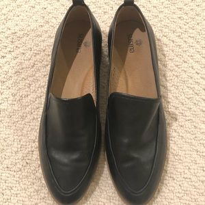 Susina Black Almond Toe Loafers size 6.5
